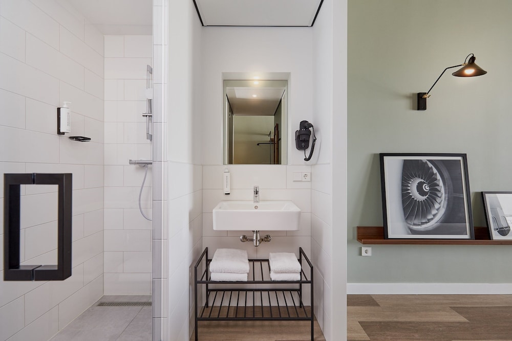 

Palermo - Aalsmeer - Corendon Apartments Amsterdam Schiphol Airport