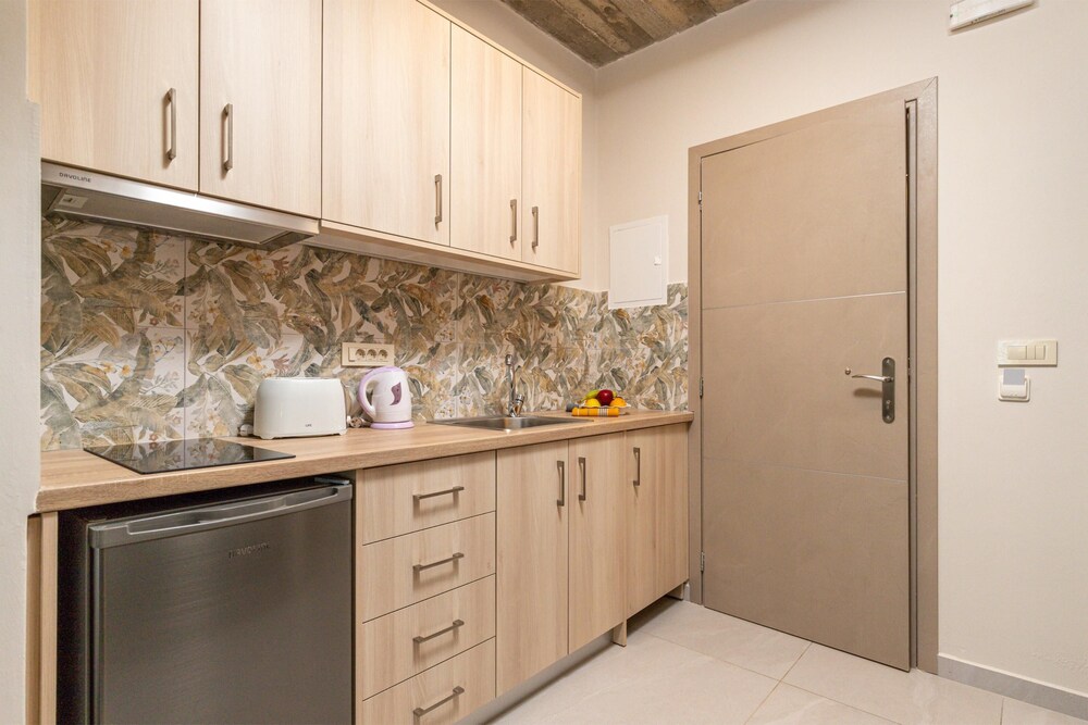 

Bologna - Kolimbari - Achatis Apartments with sea view