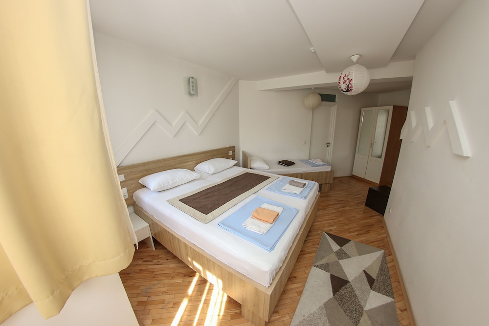 

Napoli - Sarajevo - Hotel Hayat