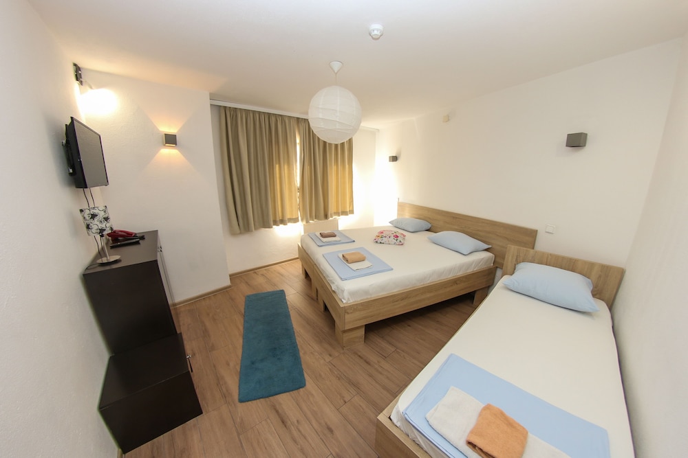 

Napoli - Sarajevo - Hotel Hayat