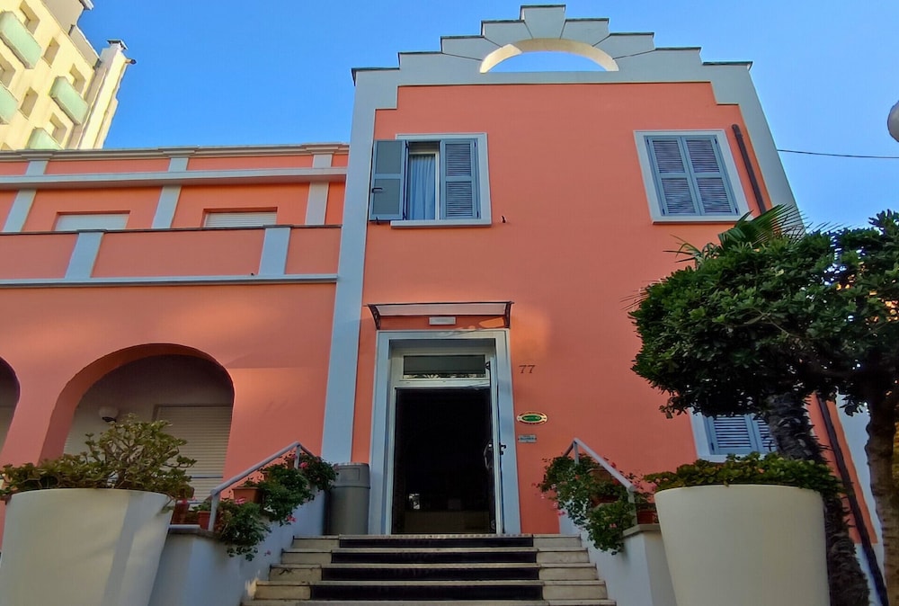 

Catania - Pesaro - Amadei Hotel Blumen