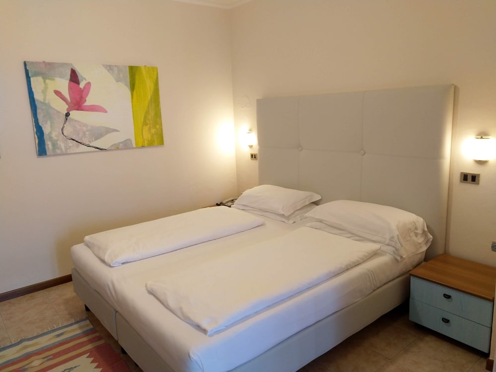 

Catania - Brenzone - Hotel Gallo