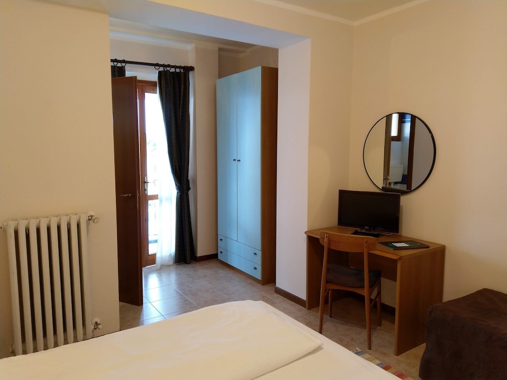 

Lamezia Terme - Gargnano - Hotel Gallo
