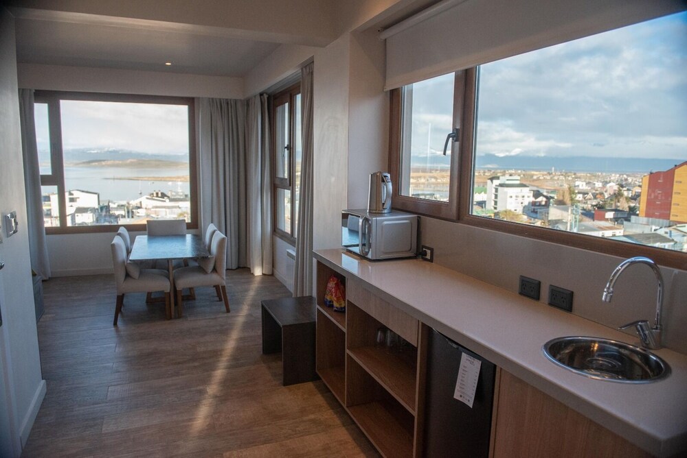 

Roma - Ushuaia - Del Bosque Apart Hotel