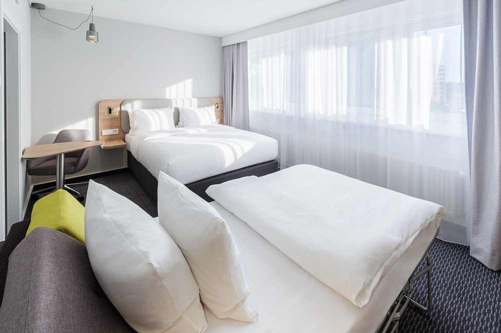 

Napoli - Dresda - Holiday Inn Express Dresden Zentrum