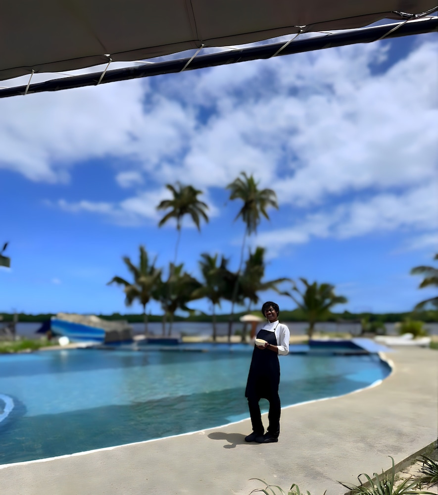 

Milano - Nadi - Bayview Cove Villas