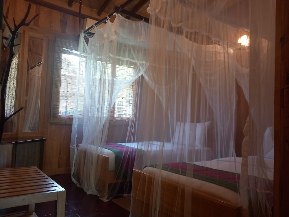 

Napoli - Wadduwa - Lake Resort Bolgoda