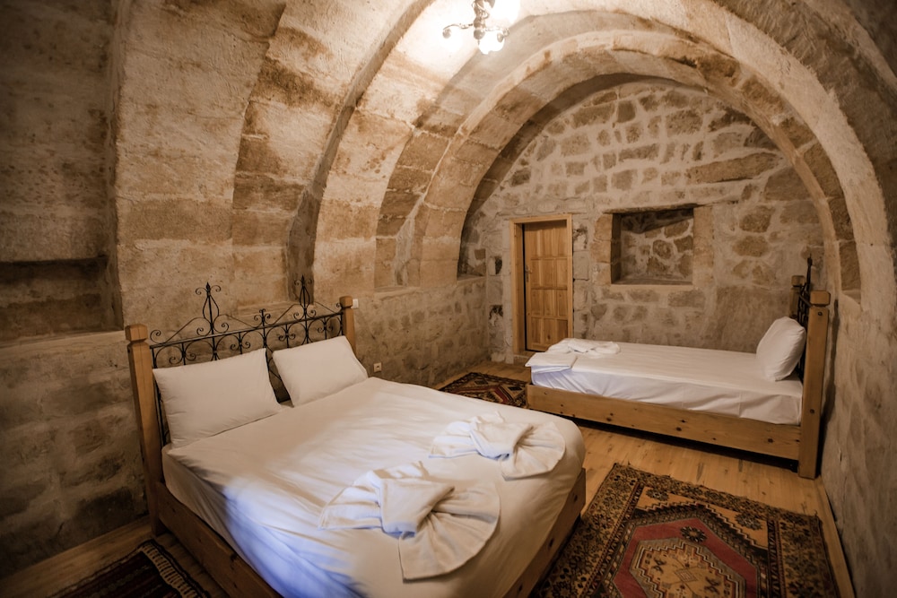 

Roma - Uchisar - Kookaburra Hotel