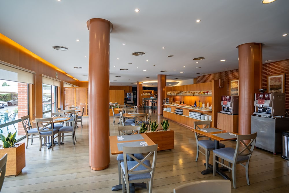 

Bari - Valencia - Hotel Posadas de España Paterna