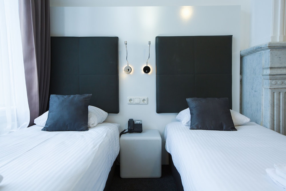 

Venezia - Schiphol - Hotel Vossius Vondelpark