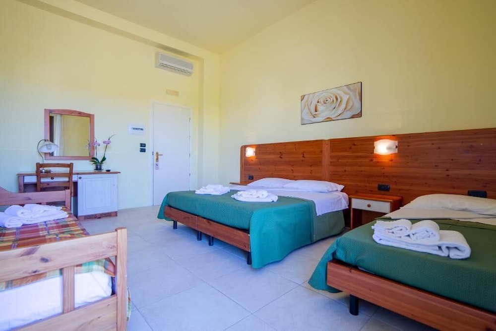

Genova - Leuca - Delle Rose Hotel & Restaurant