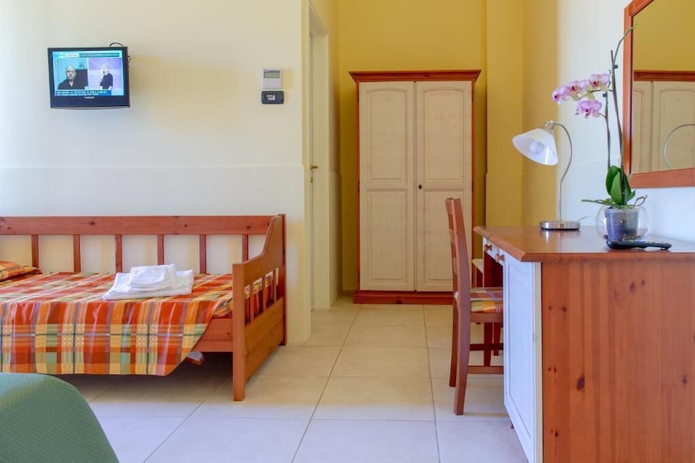 

Pisa - Leuca - Delle Rose Hotel & Restaurant