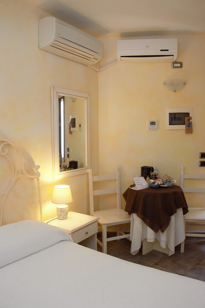 

Napoli - Villasimius, Sardegna - Hotel Sa Cralla
