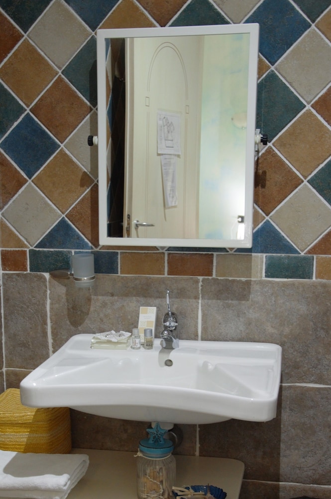 

Napoli - Villasimius, Sardegna - Hotel Sa Cralla