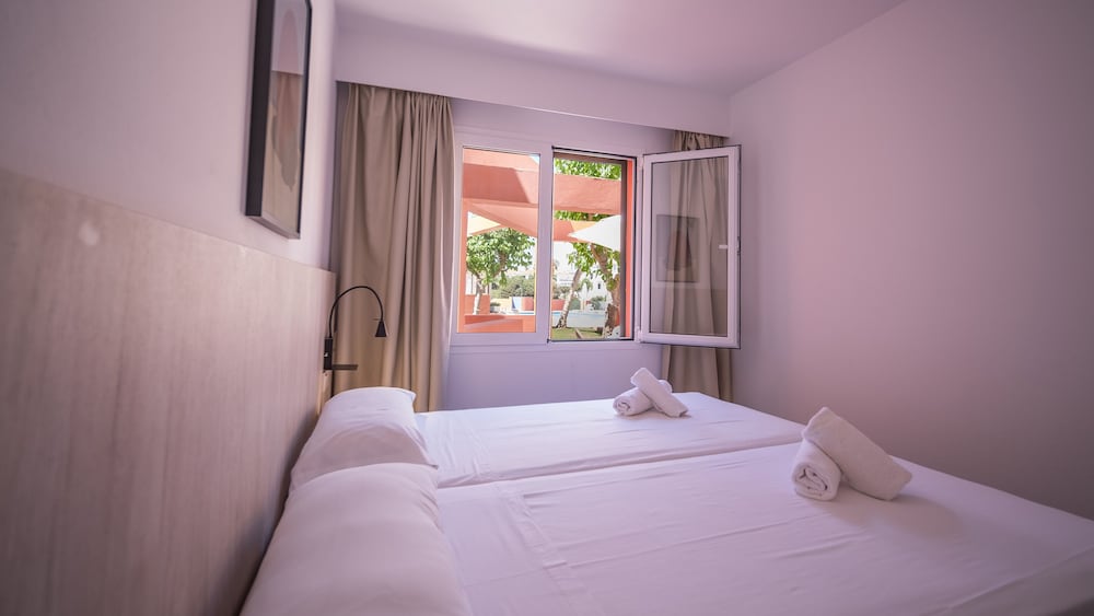 

Milano - Ciutadella de Menorca - Sant Joan Apartaments - Adults Only