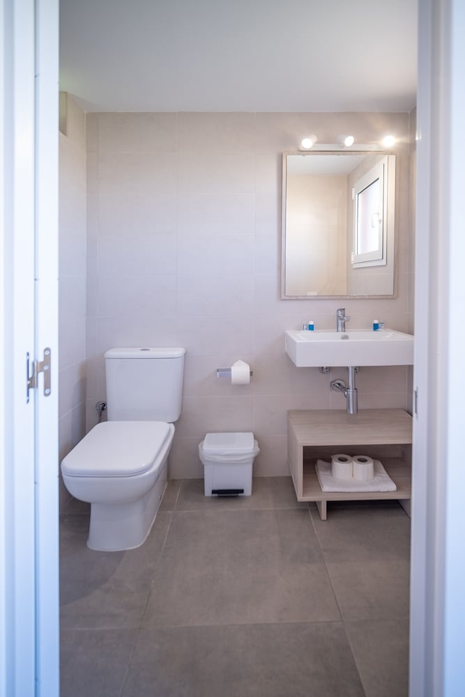 

Verona - Cala'n Bosch - Sant Joan Apartaments - Adults Only