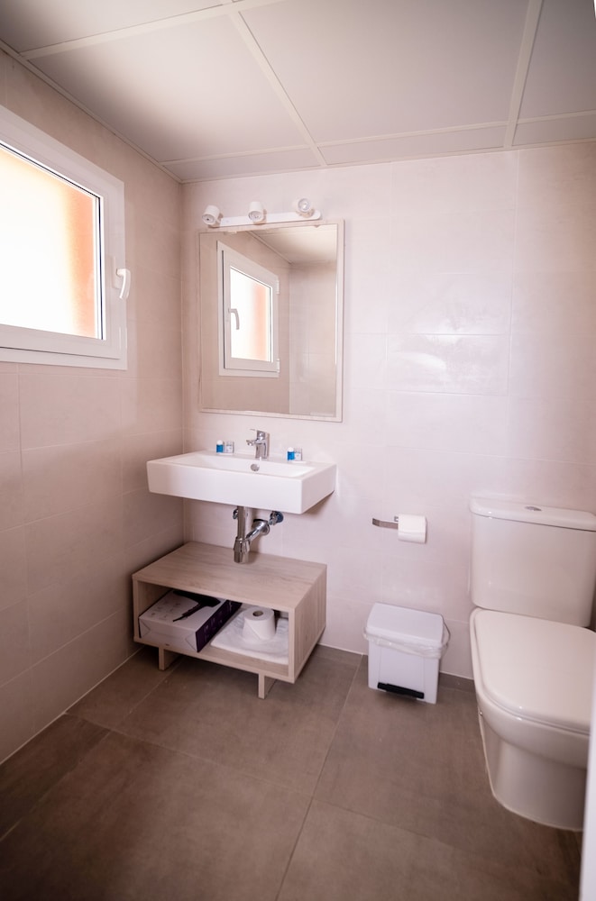 

Venezia - Ciutadella de Menorca - Sant Joan Apartaments - Adults Only
