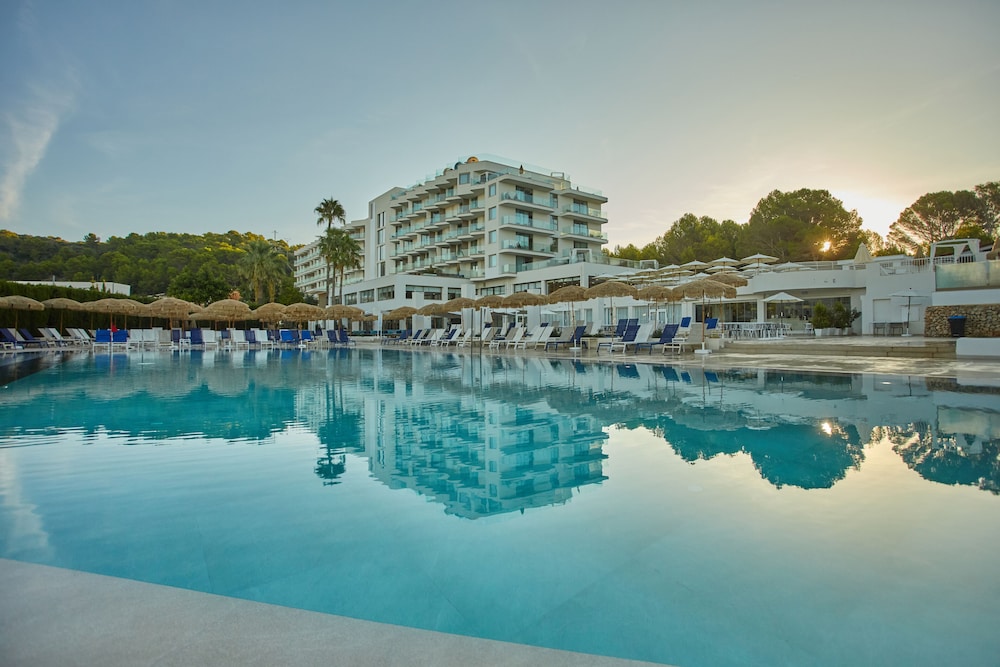 

Napoli - Cala Galdana - Hotel Victoria Menorca +16 - New Opening