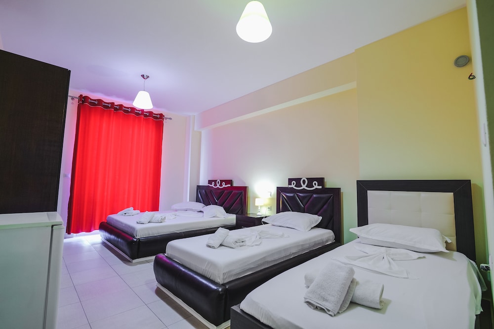 

Palermo - Costa albanese - Summer Dream Hotel