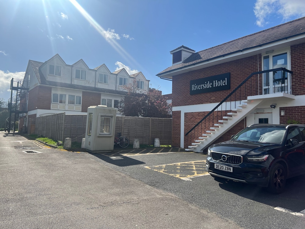 

Milano - Leamington Spa - Riverside Hotel