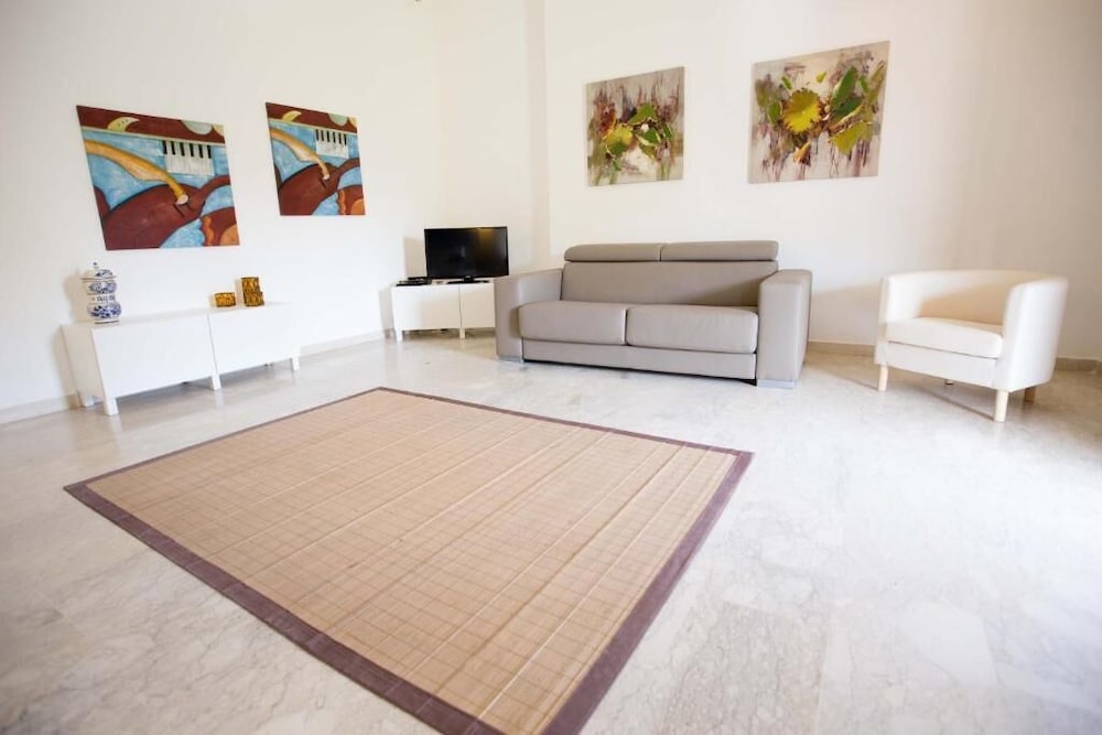 

Milano - Scopello, Trapani - Residence Guidaloca