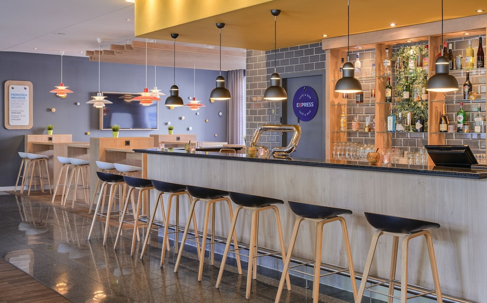 

Roma - Frankfurt-Main Airport - Holiday Inn Express FRANKFURT - MESSE