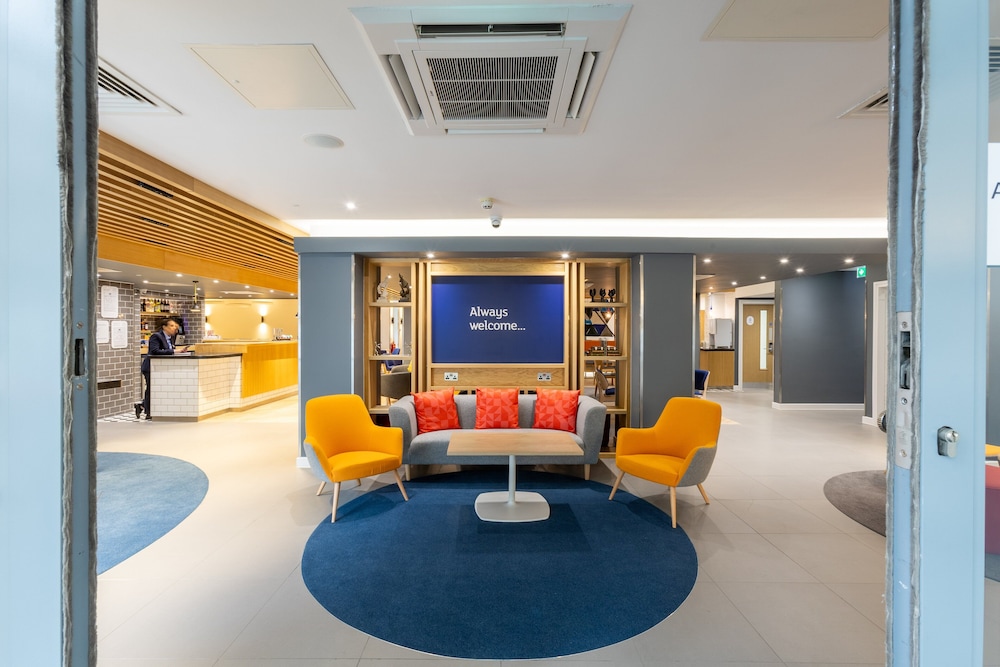 

Roma - Thornton Heath - Holiday Inn Express London - Croydon, an IHG Hotel