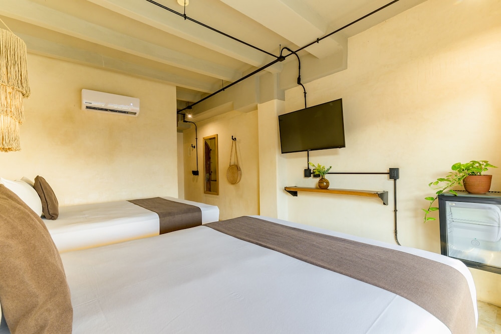

Venezia - Playa del Carmen - Caribbean Paradise Hotel & Spa - 5th Avenue