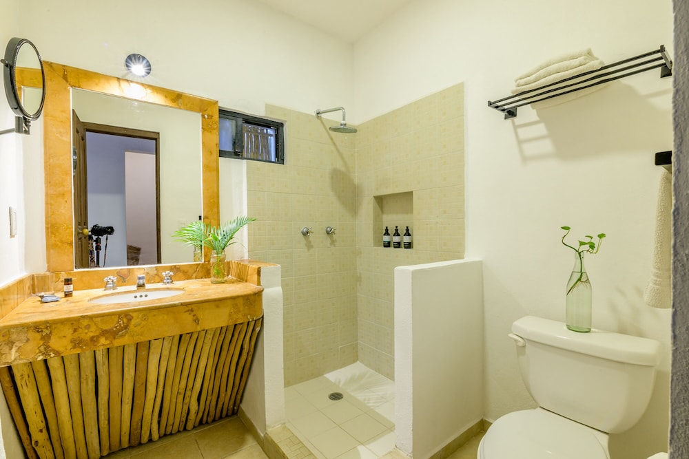 

Genova - Playa del Carmen - Hotel Banana Boutique & Spa - 5th Av Playa del Carmen