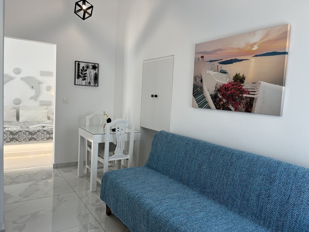 

Bari - Oia - Villa Pavlina