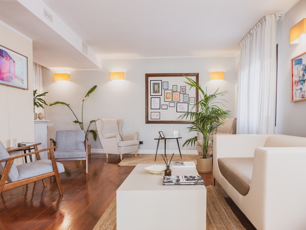 

Catania - Olbia - Tramas Hotel & Spa