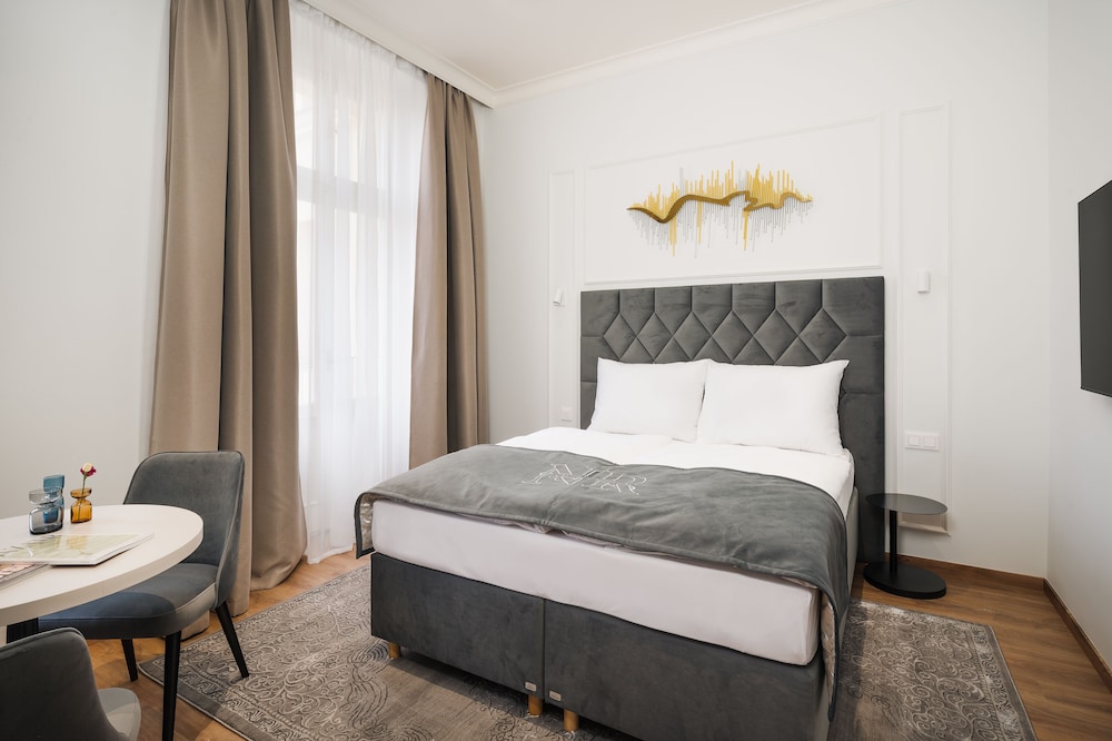 

Pisa - Praga - NOBILIS RESIDENCE