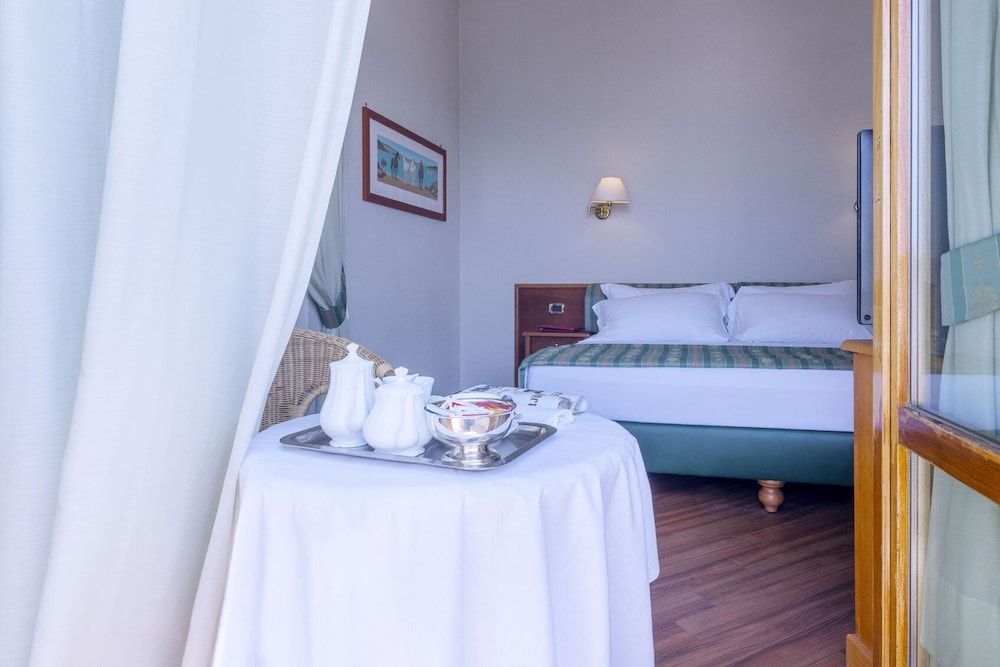 

Milano - Nettuno - Astura Palace Hotel