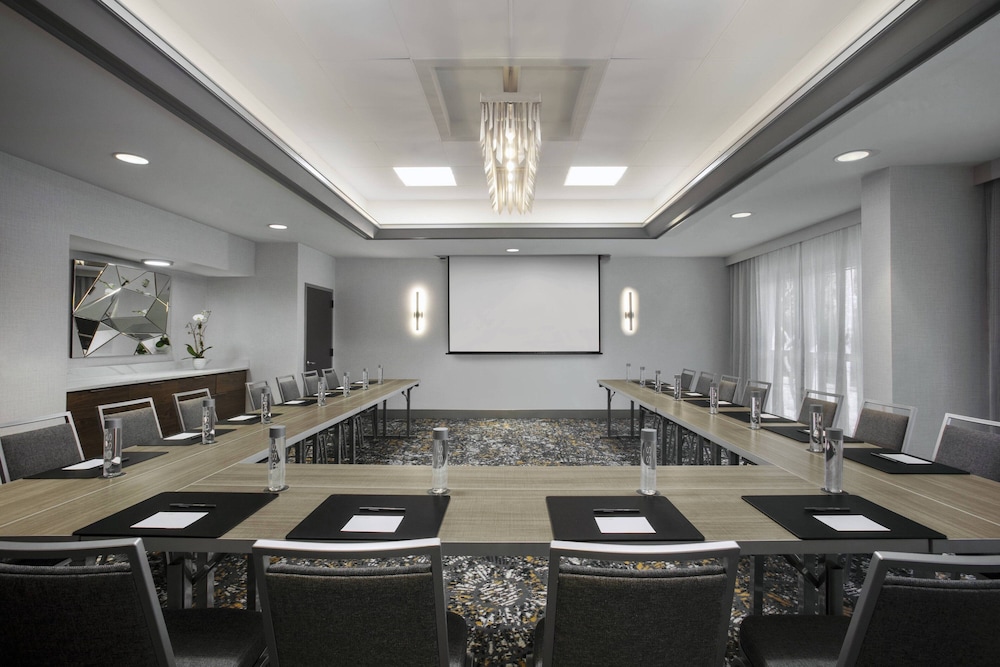 

Roma - Sunny Isles Beach - Courtyard by Marriott Miami Aventura Mall
