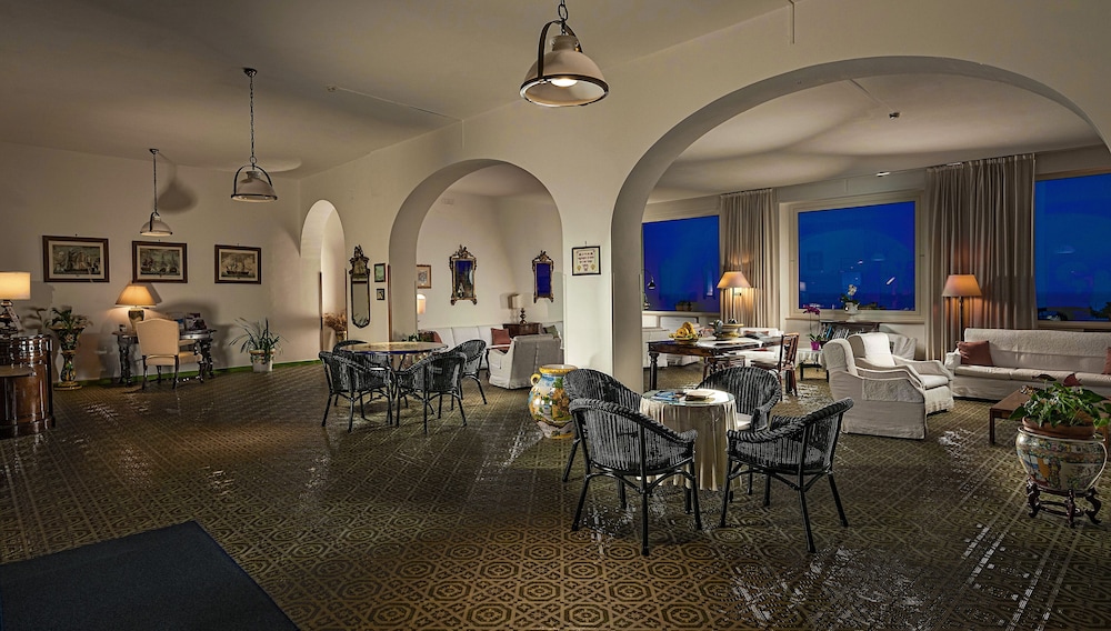 

Milano - Scala - Hotel Bellevue Suite