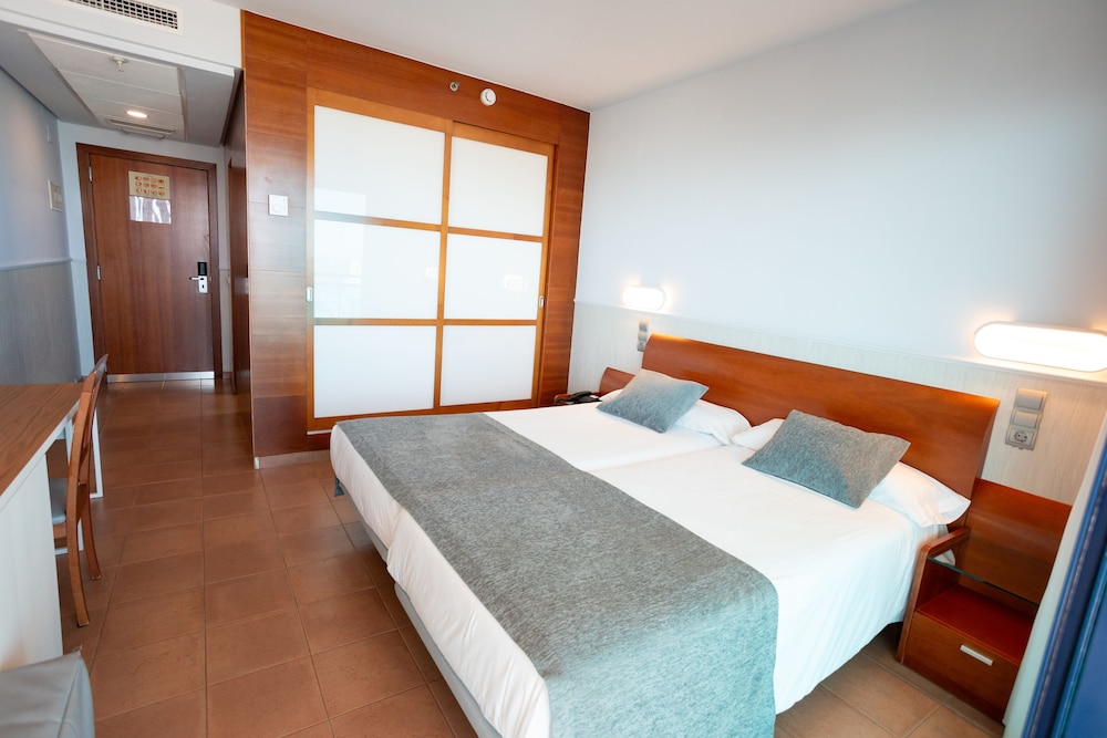 

Roma - La Font d'En Carròs - Hotel Cibeles Playa