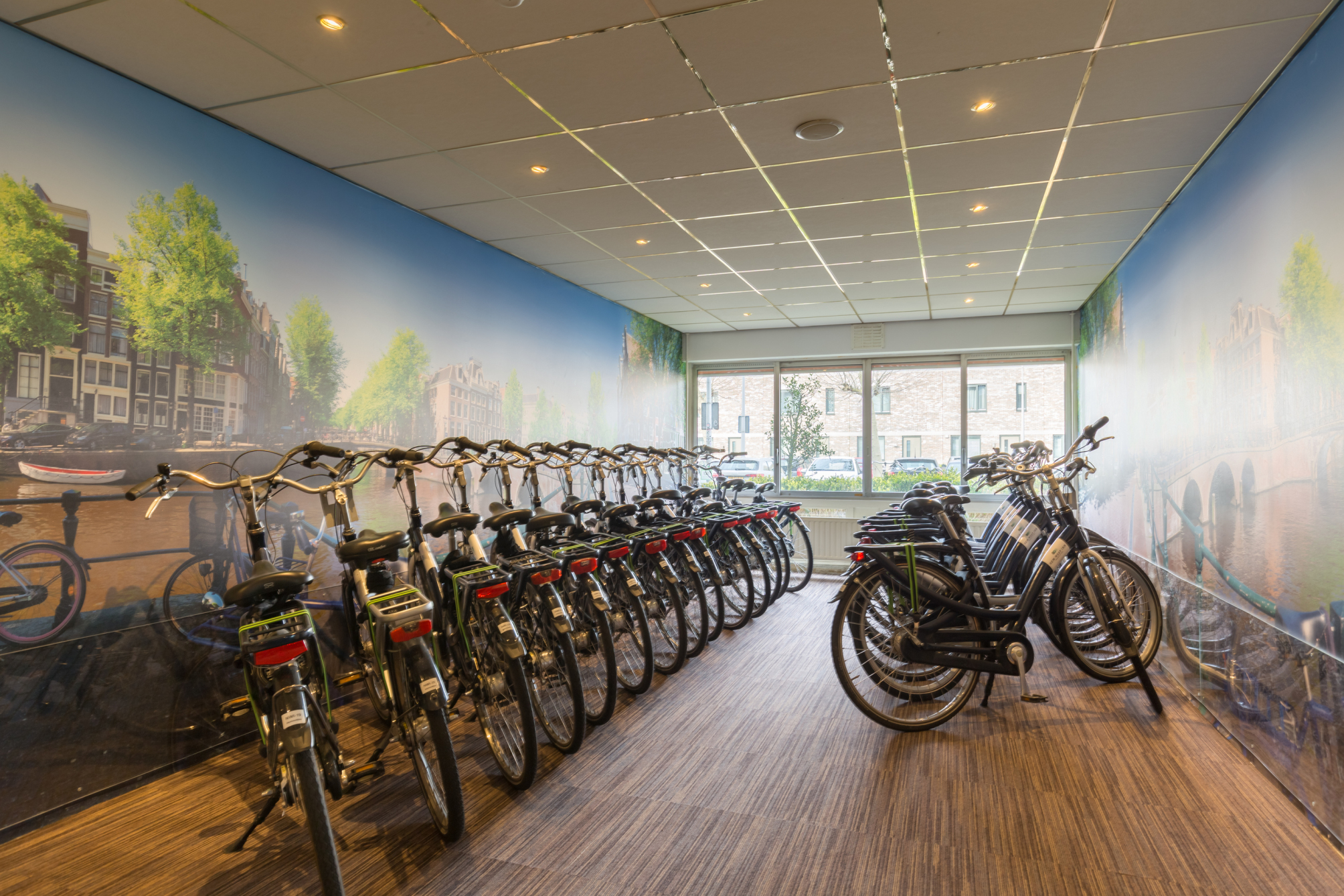 

Bari - Amstelveen - New West Inn Amsterdam