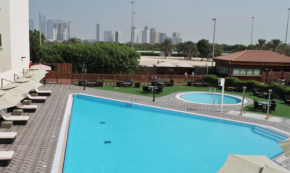 

Catania - Abu Dhabi - Villaggio Hotel Abu Dhabi