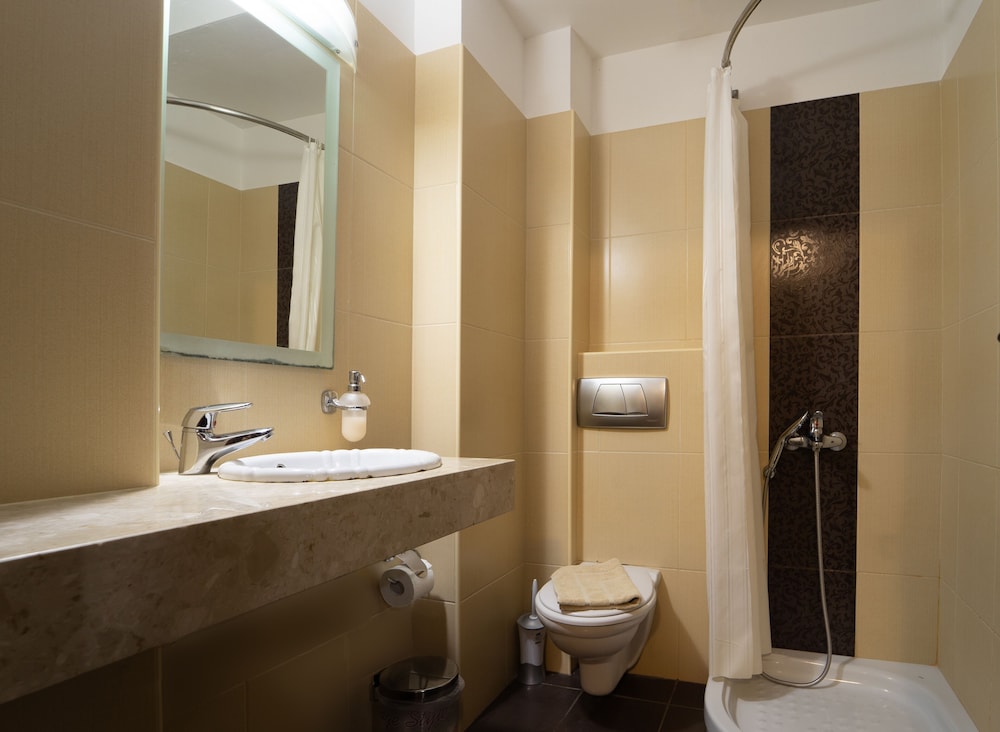 

Roma - Kolimbari - Golden Rose Suites