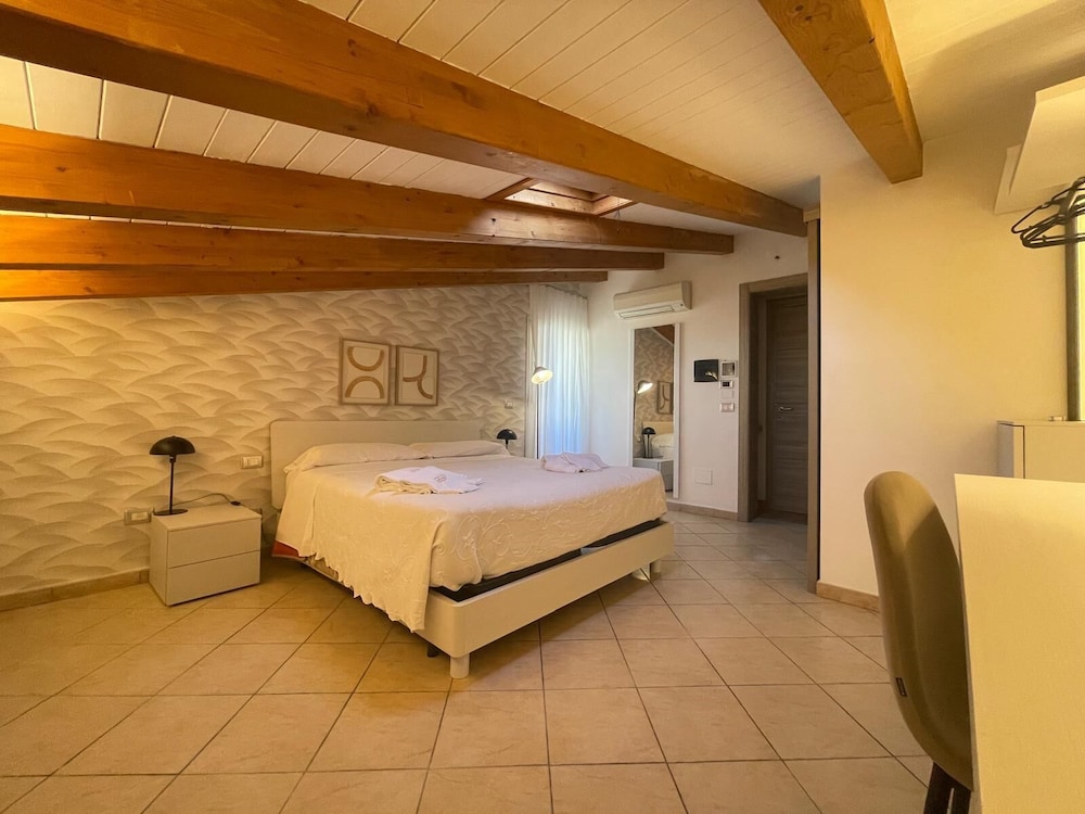 

Milano - Marzamemi - Albergo Perseo