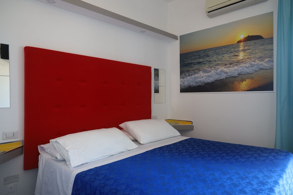 

Milano - Maierà - Hotel Cristina