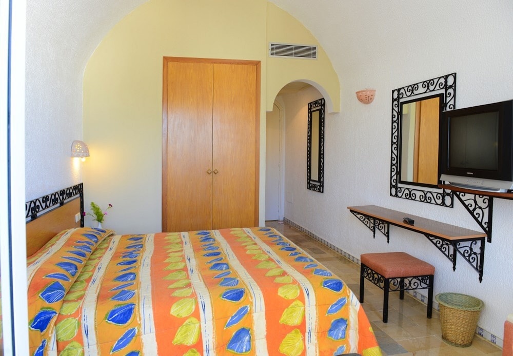 

Napoli - Mezraia - Riad Meninx