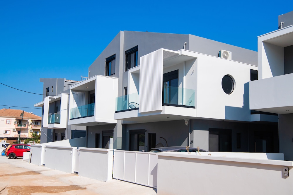 

Napoli - Città di Lefkada - Karavela's Complex