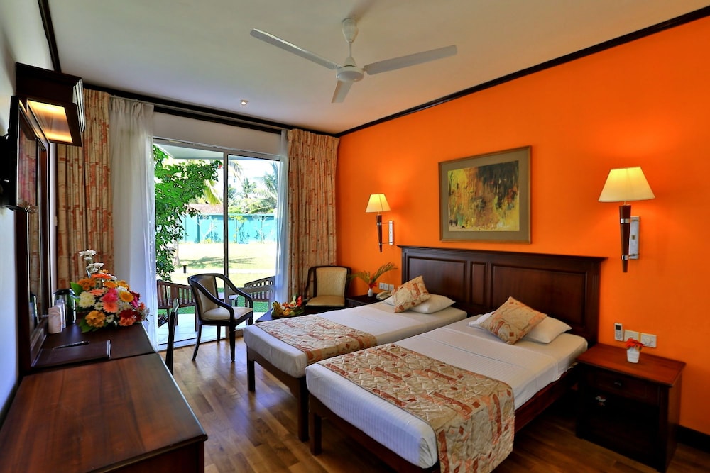 

Bologna - Kalutara - Hibiscus Beach Hotel Kalutara
