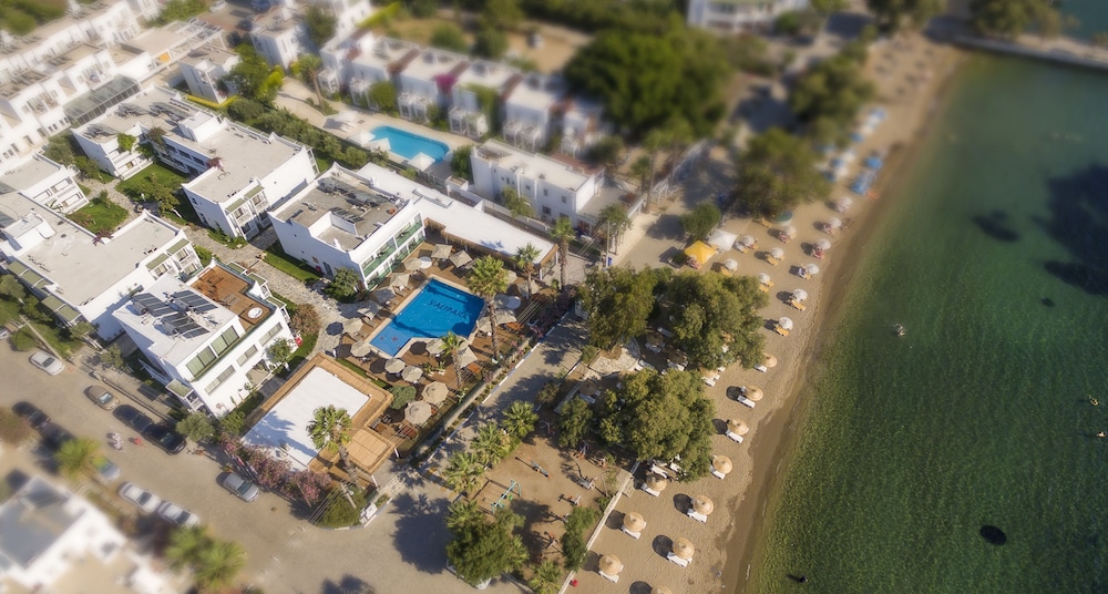 

Milano - Gundogan - Yalıpark Beach Hotel