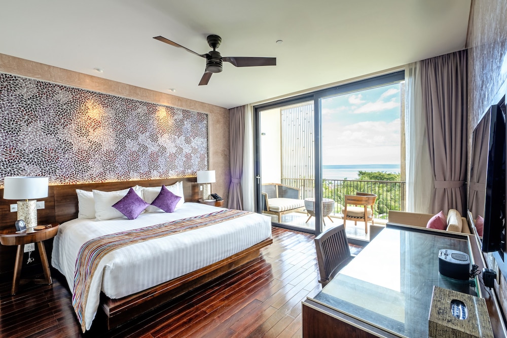 

Milano - Phu Quoc Island - Salinda Resort Phu Quoc - Sparkling Wine Breakfast