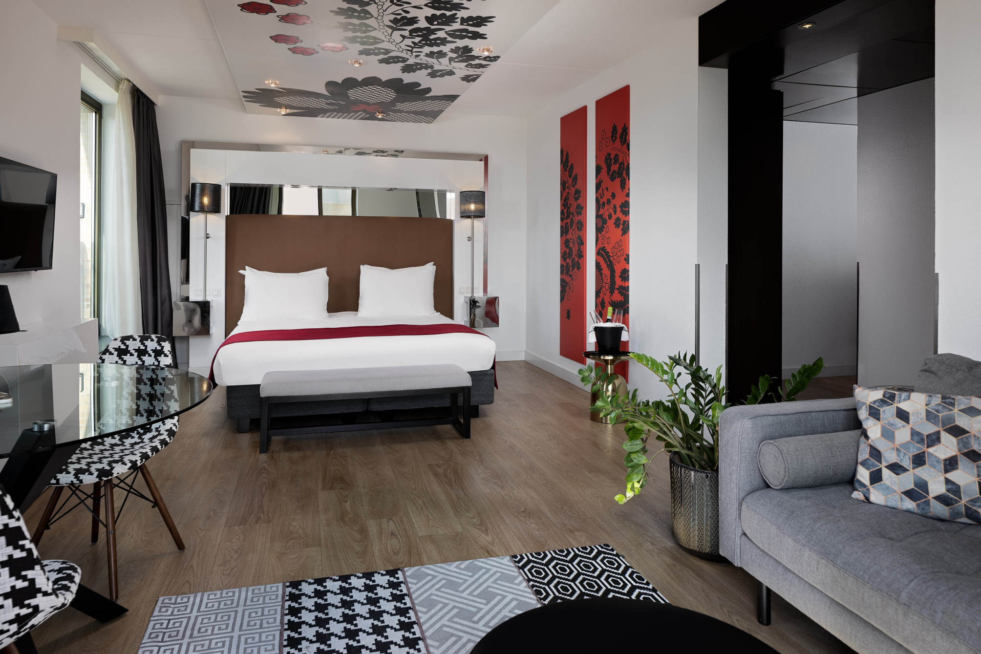

Catania - Zwanenburg - WestCord Fashion Hotel Amsterdam
