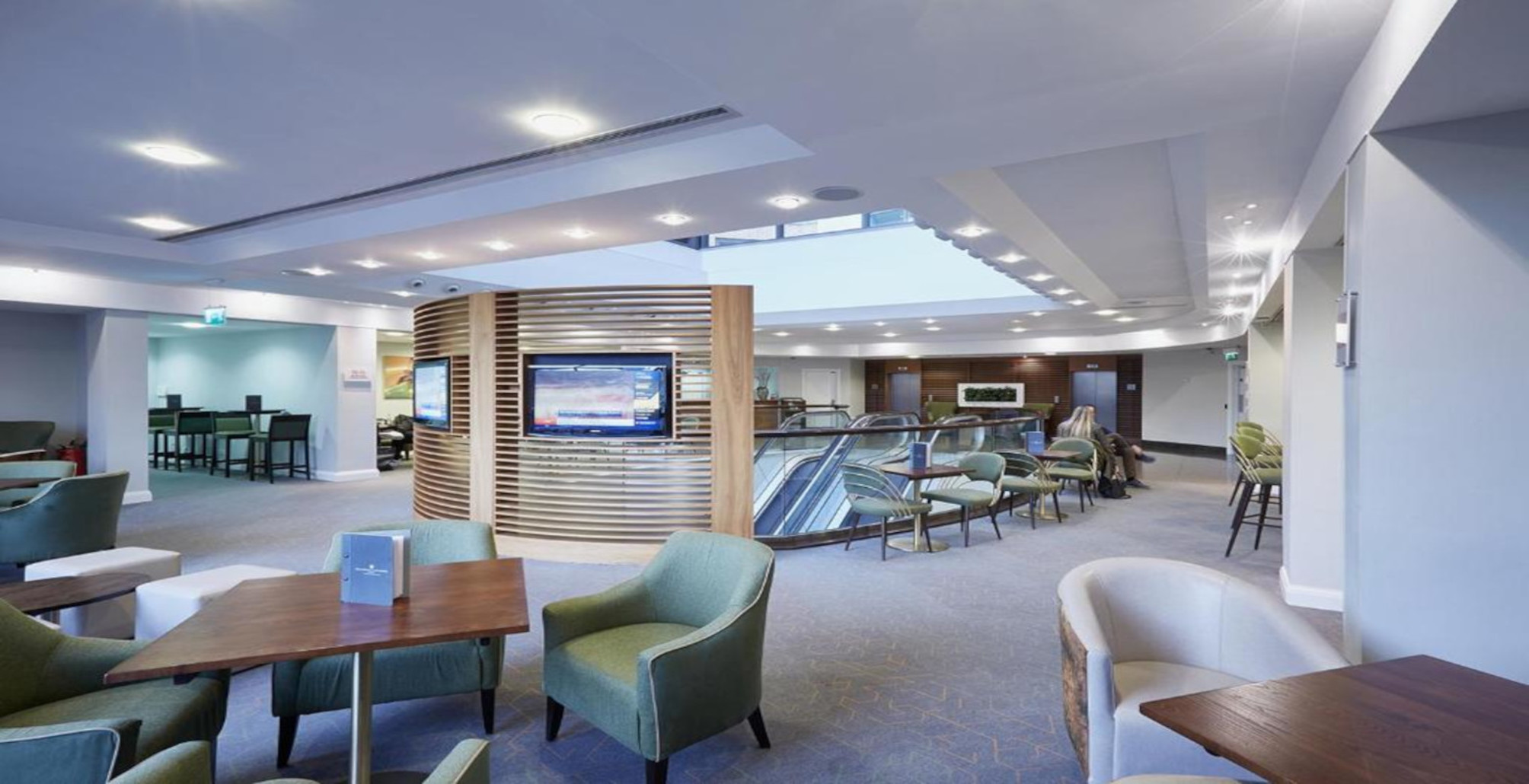 

Roma - Mitcham - Stamford Bridge Hotel London