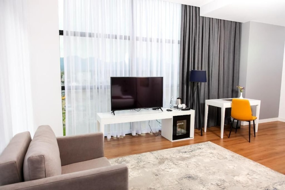 

Catania - Rinas - N HOTEL BY NOSHI