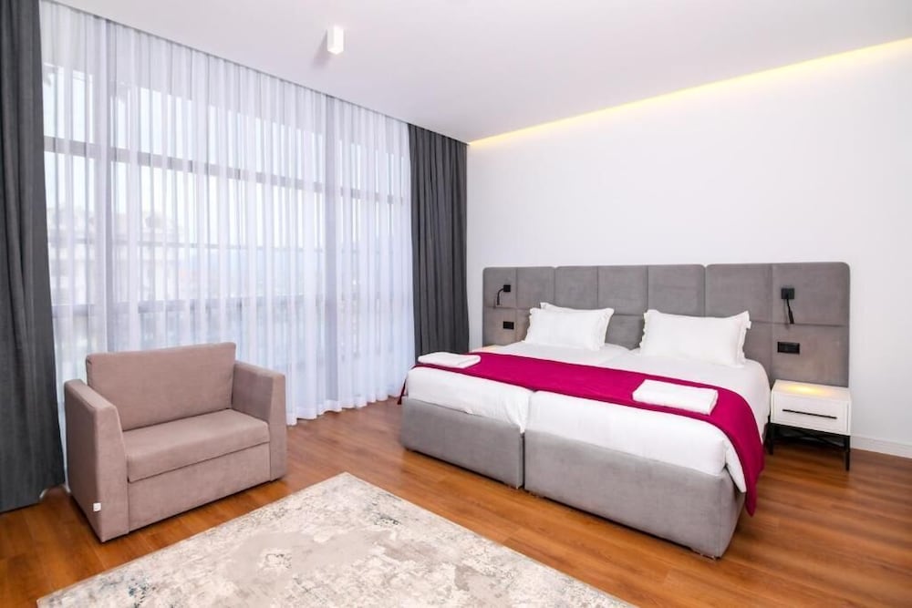 

Bologna - Vorë - N HOTEL BY NOSHI